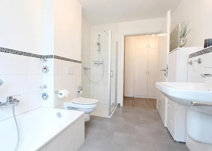 Lindenstrasse 8 Whg 2 *